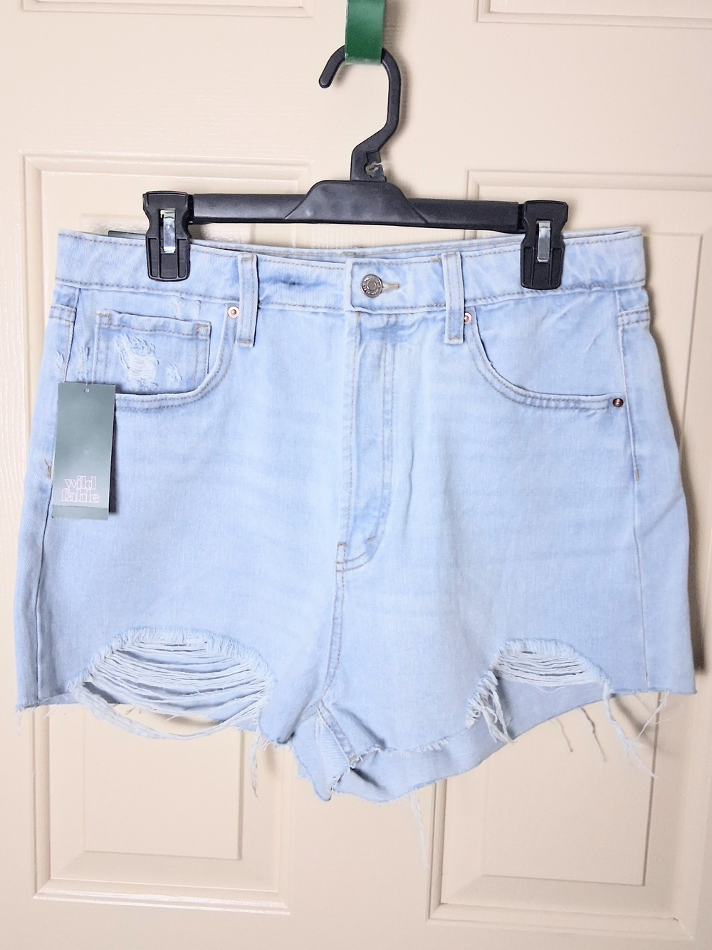Wild Fable Women Denim High Rise Cut Off Shorts Size 12 NWT